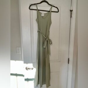 Elegant Green Maxi Dress